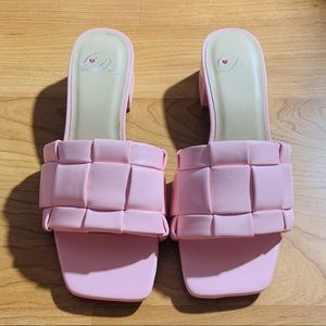 Heart in D Square Toe Mule